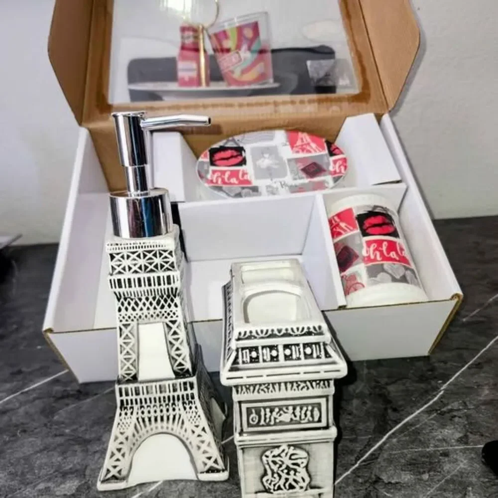 AMORE HOME 4 Piece Paris Theme Ceramic Bath Set Eiffel Tower Arc de Triomphe